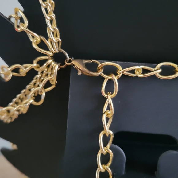 Layered Fashion Necklace - Picture 3 of 3